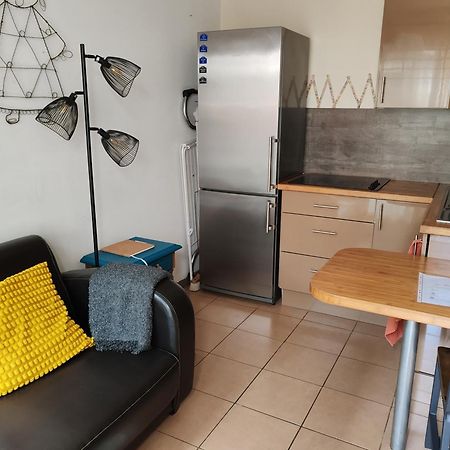 Appartement T2 Sur Cour Nantaise Reze Exterior photo